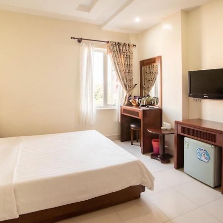 Binh Hung Hotel Хошимин Экстерьер фото