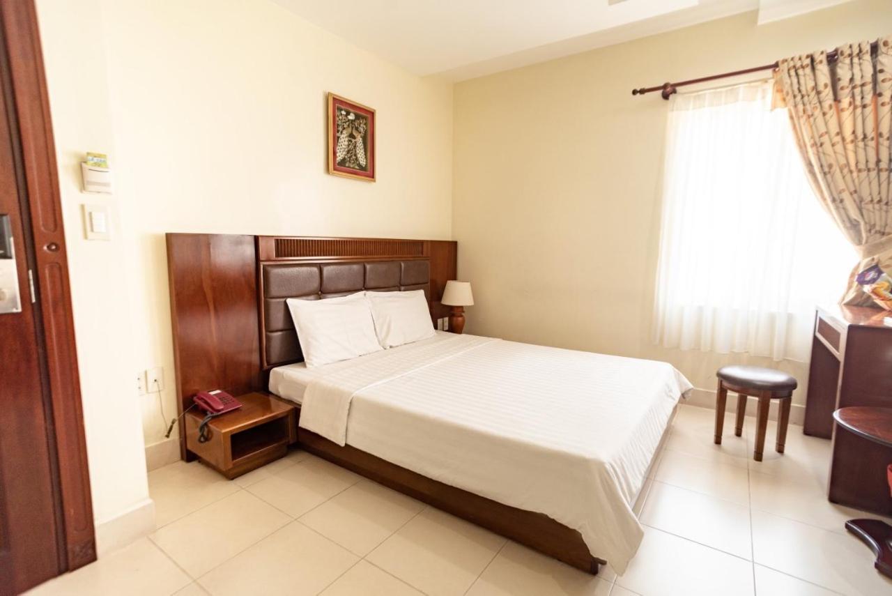 Binh Hung Hotel Хошимин Экстерьер фото