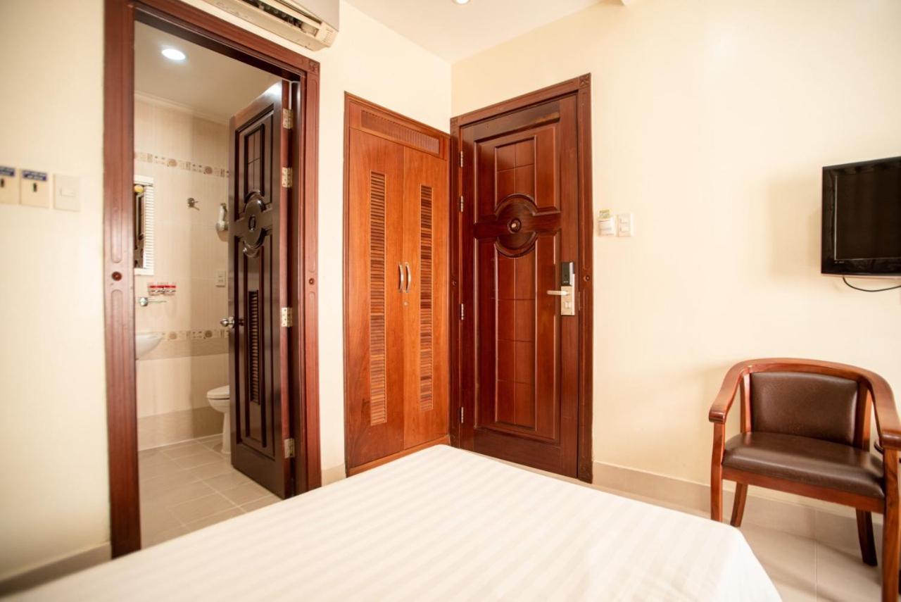 Binh Hung Hotel Хошимин Экстерьер фото
